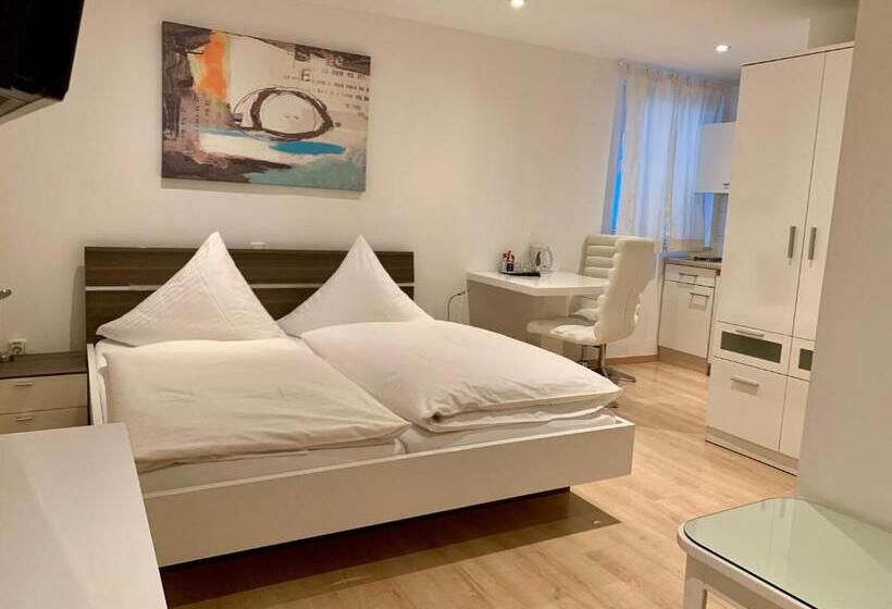 استودیوی استاندارد, Marias Inn   Bed & Breakfast