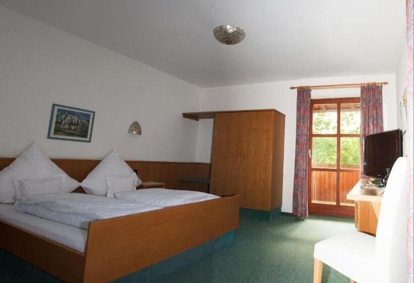 Апартаменты 2 Спальни, Landhotel Zum Raben