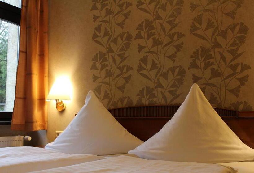 Номер Стандарт, Schlosshotel Stecklenberg