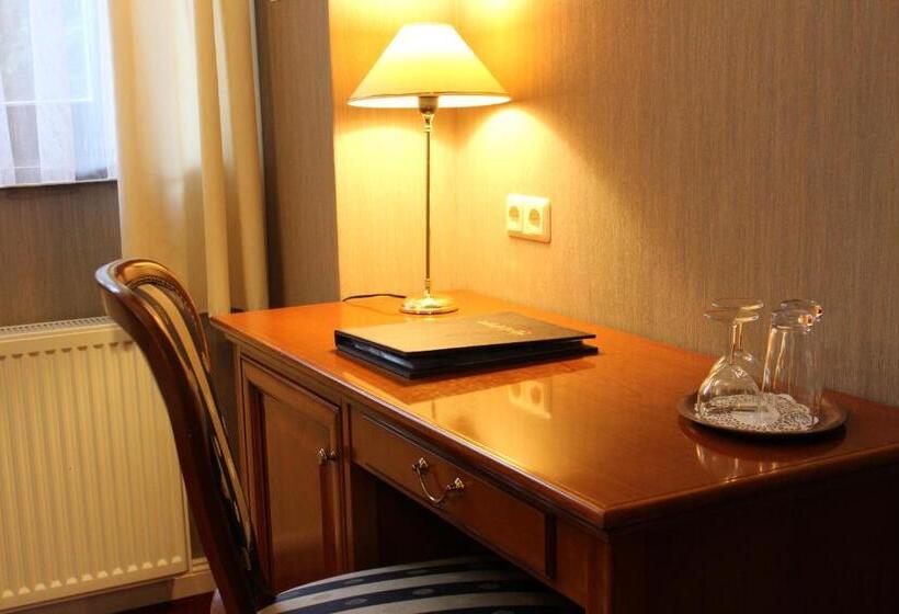 Номер Стандарт, Schlosshotel Stecklenberg