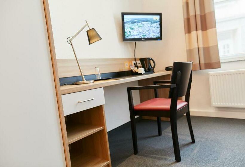 Номер Стандарт Индивидуальный, Townhouse Dusseldorf