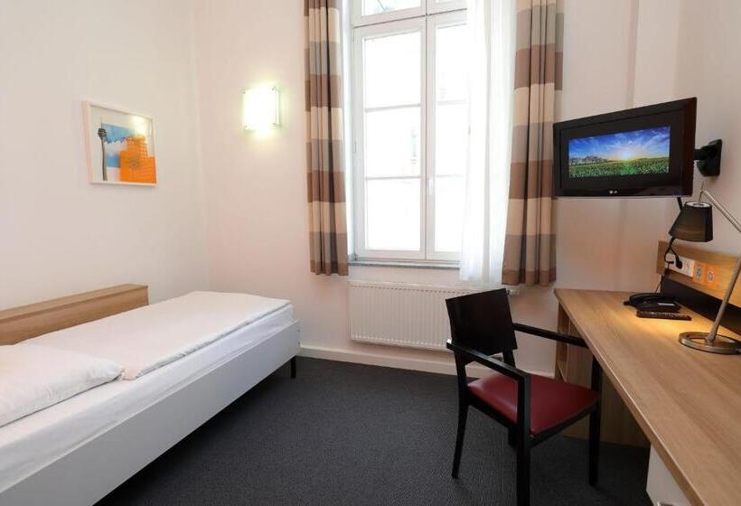 Номер Стандарт Индивидуальный, Townhouse Dusseldorf