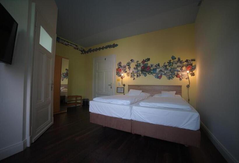 Номер Стандарт, 2t Hotel Artgenossen