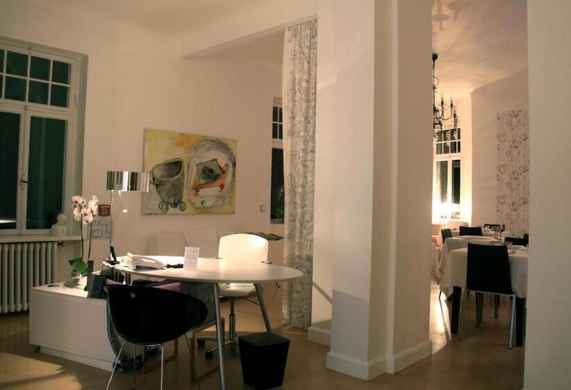 Номер Economy, Heidelberg Astoria
