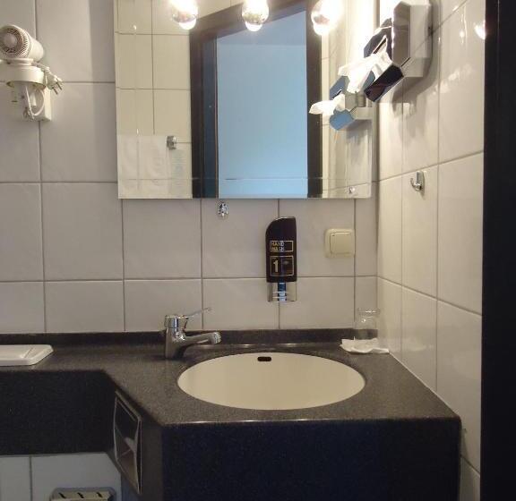 Номер Стандарт, Schweizer Hof