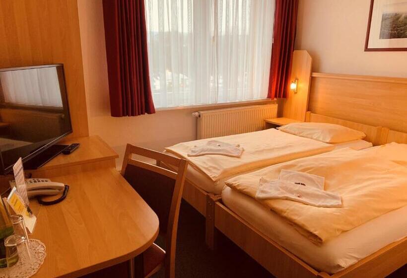 Quarto Estandar, Akademiehotel Jena
