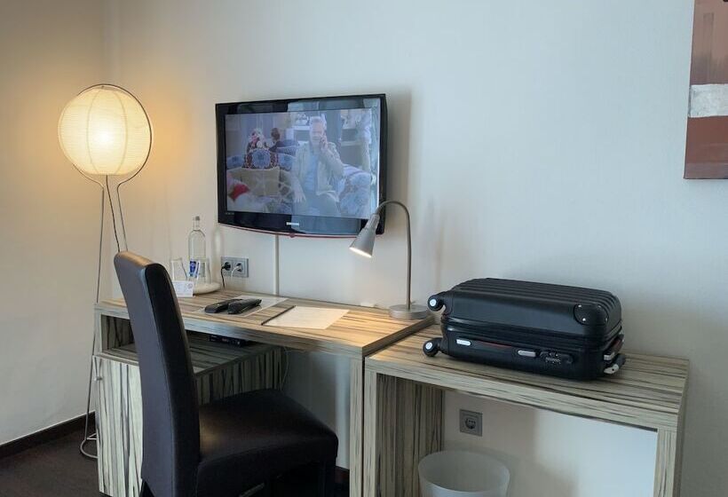 Номер Стандарт Индивидуальный, Designhotel Im Südfeld