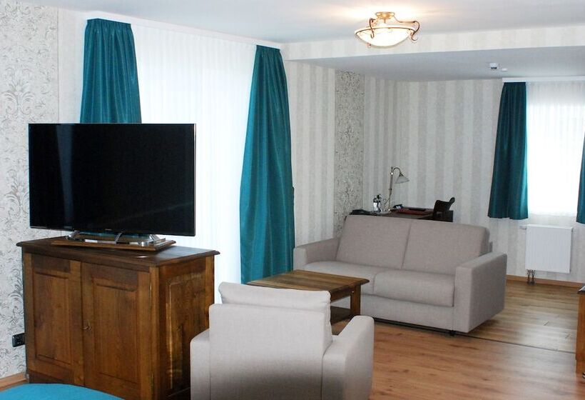 Полулюкс, Rüter S Hotel & Restaurant