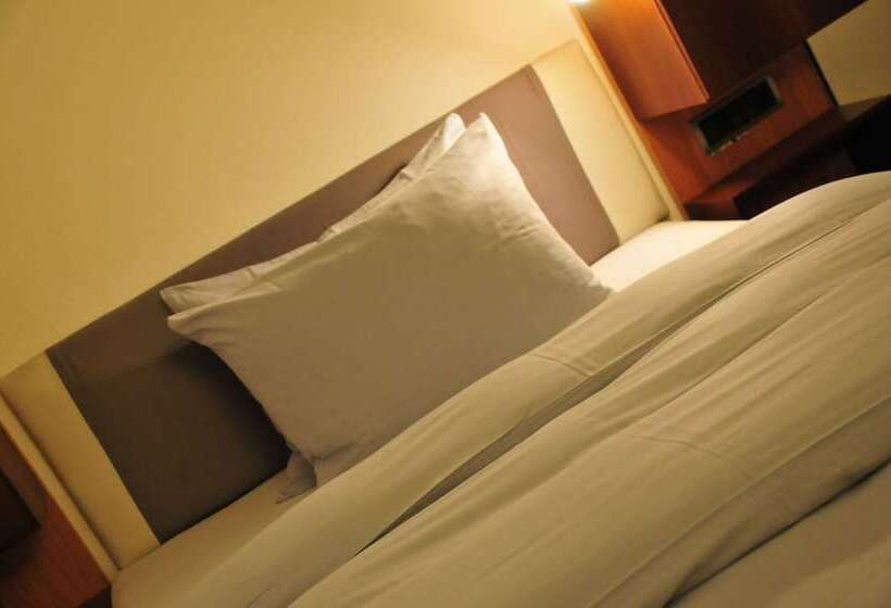 اتاق استاندارد یک نفره, Lint Hotel Köln