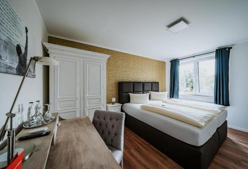 Номер Стандарт, Robrooks Hotel Garni