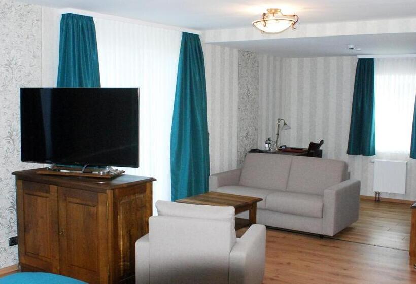 Полулюкс, Rüter S Hotel & Restaurant