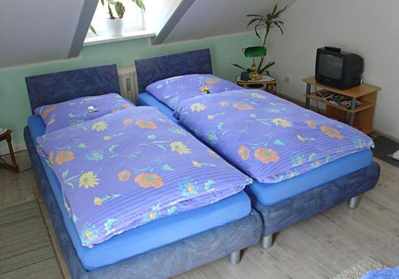 اتاق استاندارد یک نفره, Pension Königswald