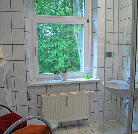 اتاق استاندارد سه نفره, Pension Königswald