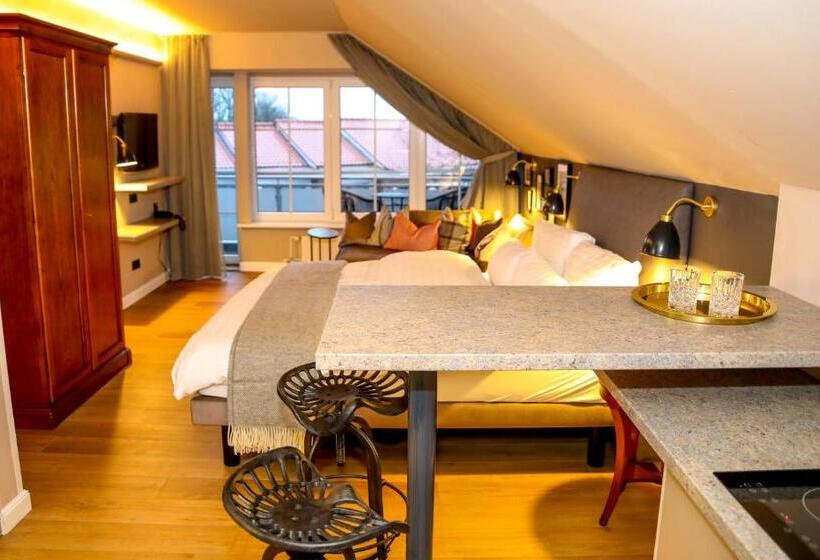 استودیوی استاندارد, Nordseehotel Kröger