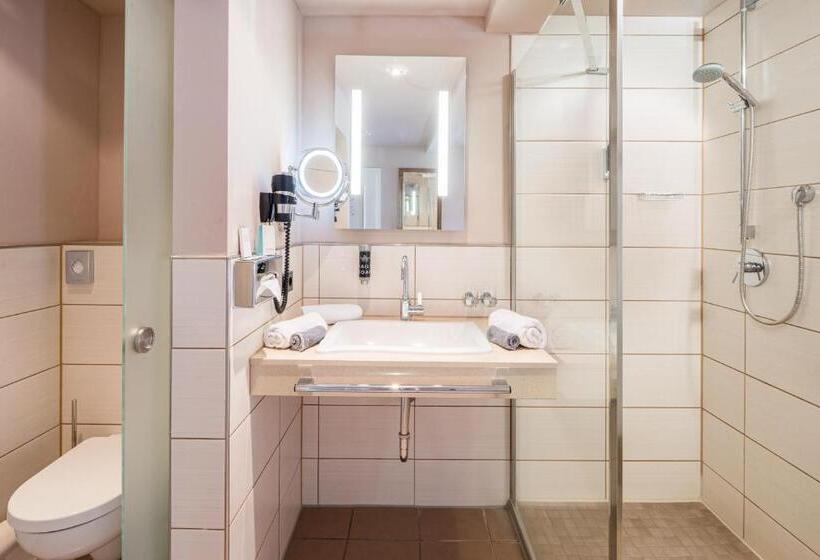 استودیوی استاندارد, Nordseehotel Kröger