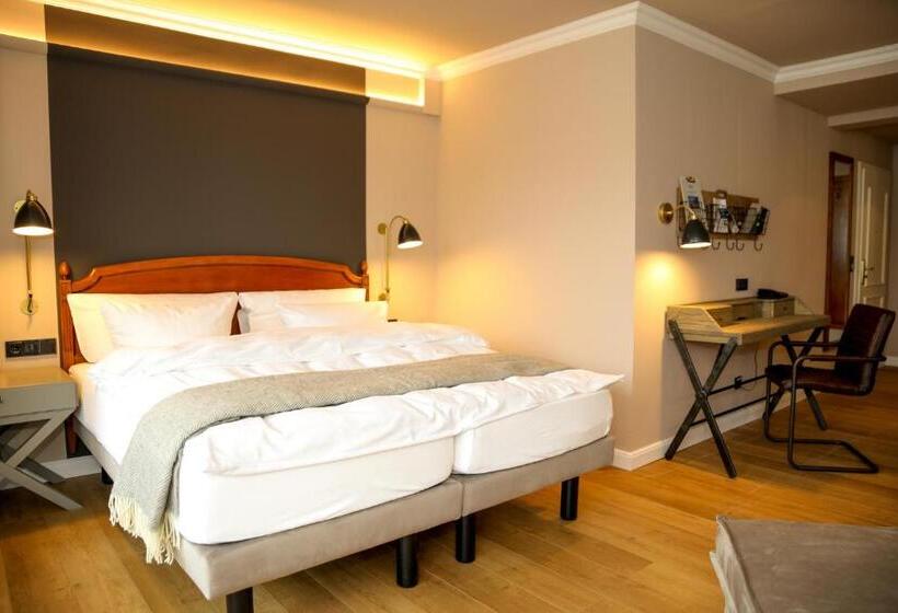 اتاق استاندارد با بالکن, Nordseehotel Kröger