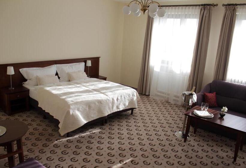 Трехместный Номер Комфорт, Astoria Bed & Breakfast