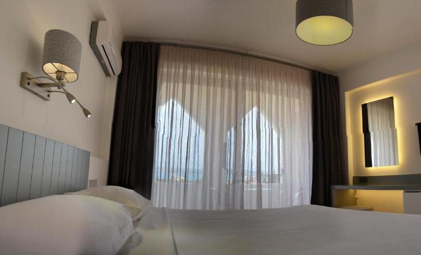 Номер Стандарт Индивидуальный Вид на Море, Arinnanda Otel