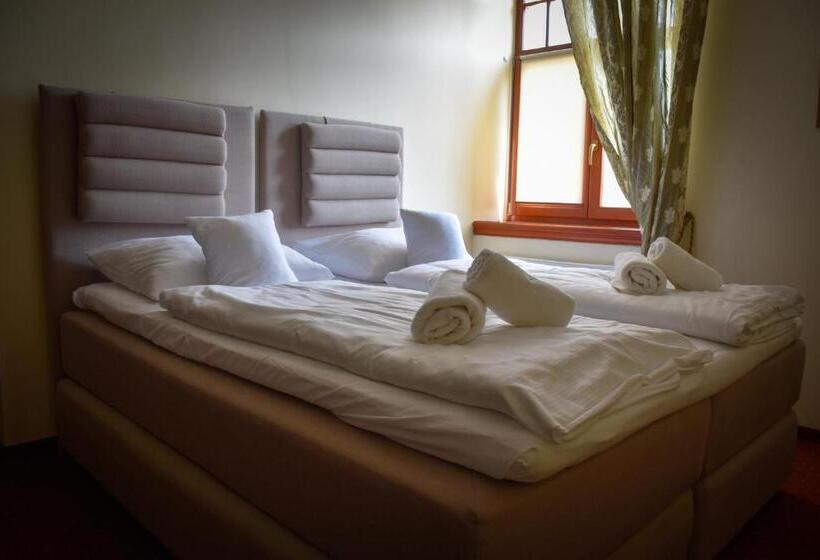 Классический Номер, Pałac Na Wodzie Hotel & Spa