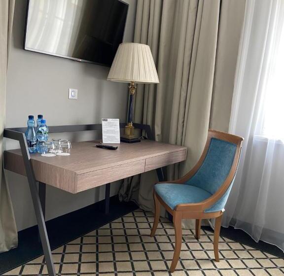 Трехместный Номер Deluxe, Pałac Na Wodzie Hotel & Spa