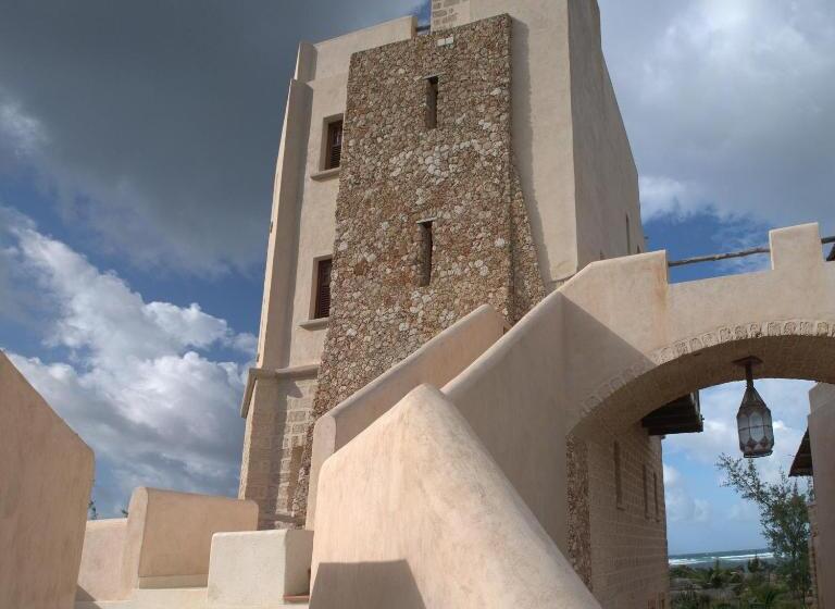 اتاق لوکس با چشم‌انداز دریا, The Charming Lonno Lodge Watamu