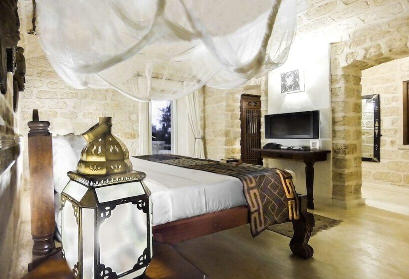 اتاق لوکس با چشم‌انداز دریا, The Charming Lonno Lodge Watamu
