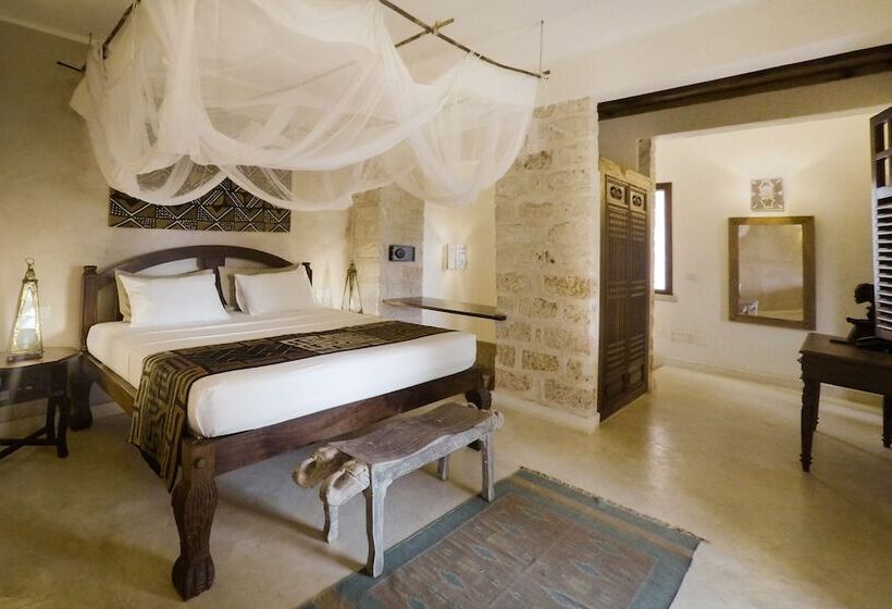 سوییت جونیور با چشم‌انداز دریا, The Charming Lonno Lodge Watamu