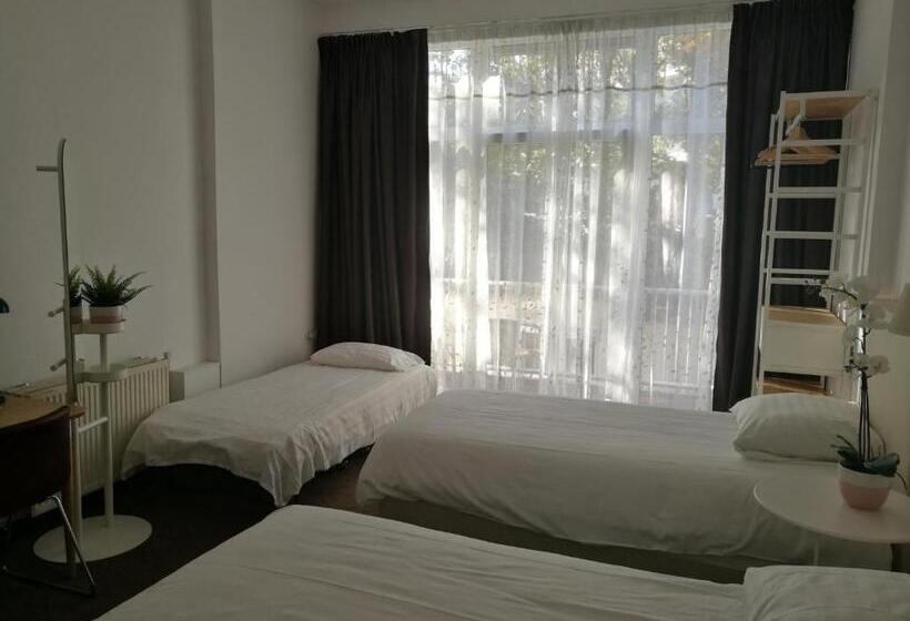 Четырехместный Номер Стандарт, New City Hotel Scheveningen