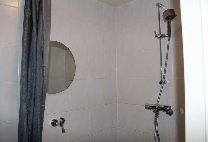 Номер Базовый Одноместный Совместный Санузел, New City Hotel Scheveningen