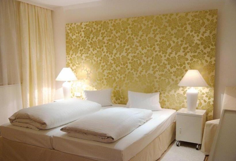 スーペリアールーム, Stadthotel Gürtler