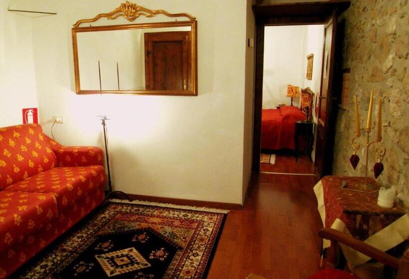 Номер Deluxe с Балконом, Guest House Il Borgo Di Sempronio