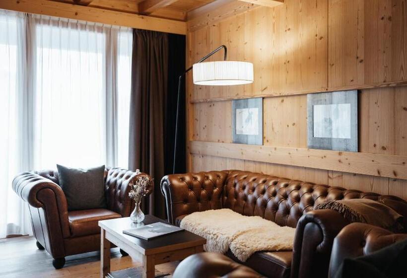 Люкс Deluxe 2 Спальни, Lagació Hotel Mountain Residence