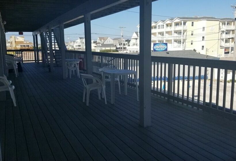 Standard Single Room Single Bed, Sandcastle Beachfront Inn