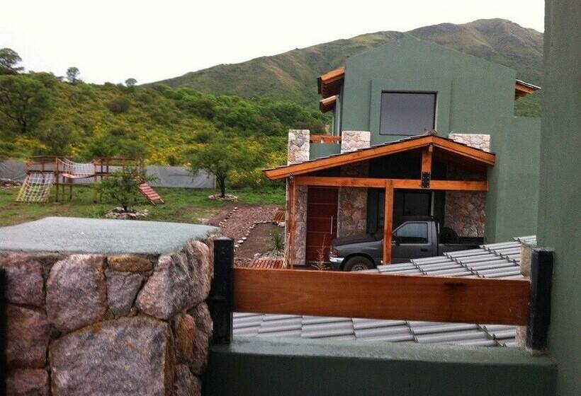 오두막, Cabañas Refugio Uritorco