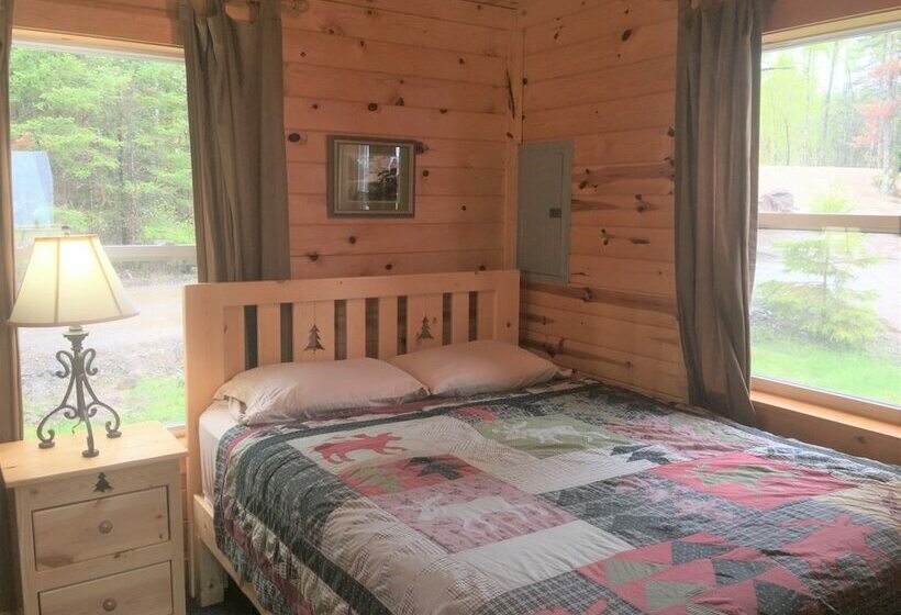 Хижина, Moose Track Adventures Resort