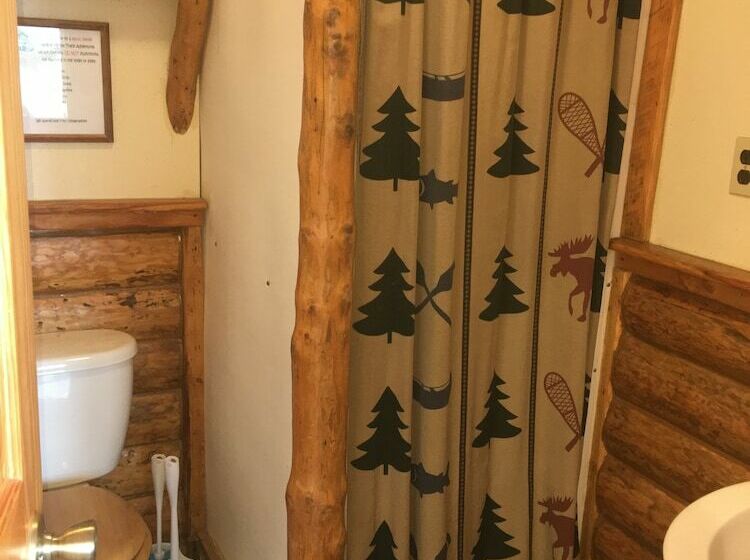 Хижина, Moose Track Adventures Resort