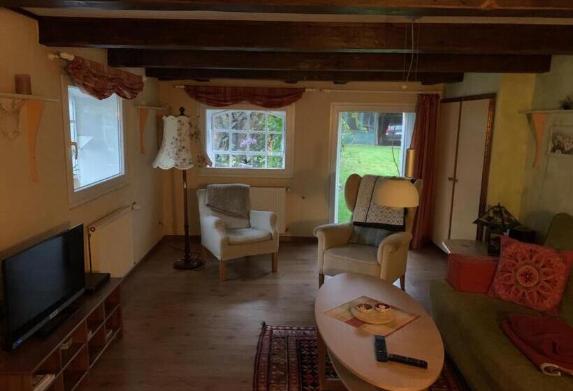 Дом 2 Спальни, Taubenhof   Gut Cadenberge