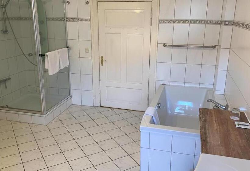 Family Suite, Und Restaurant Zum Löwen