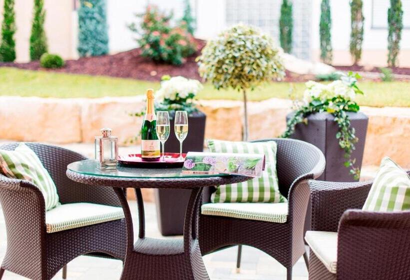 Номер Superior с Террасой, Landhotel Restaurant Zur Krone