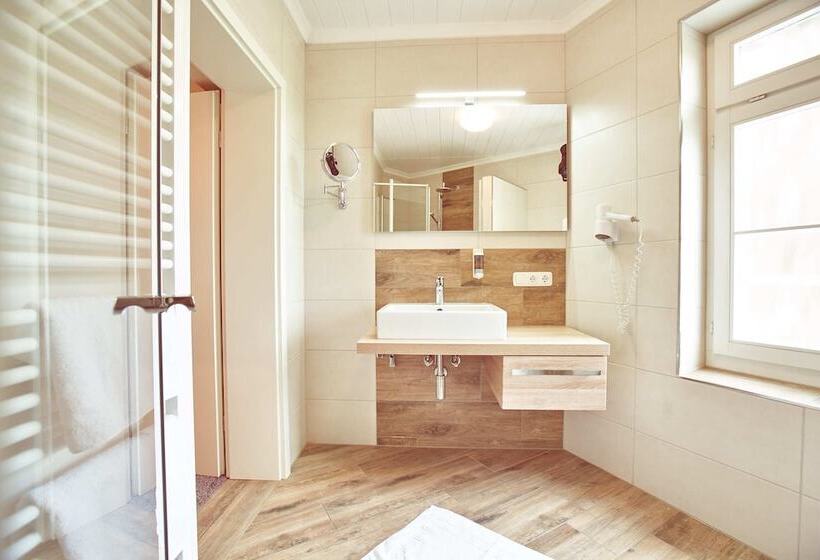 Четырехместный Номер Стандарт, Das Landhotel Am Trätzhof Fulda
