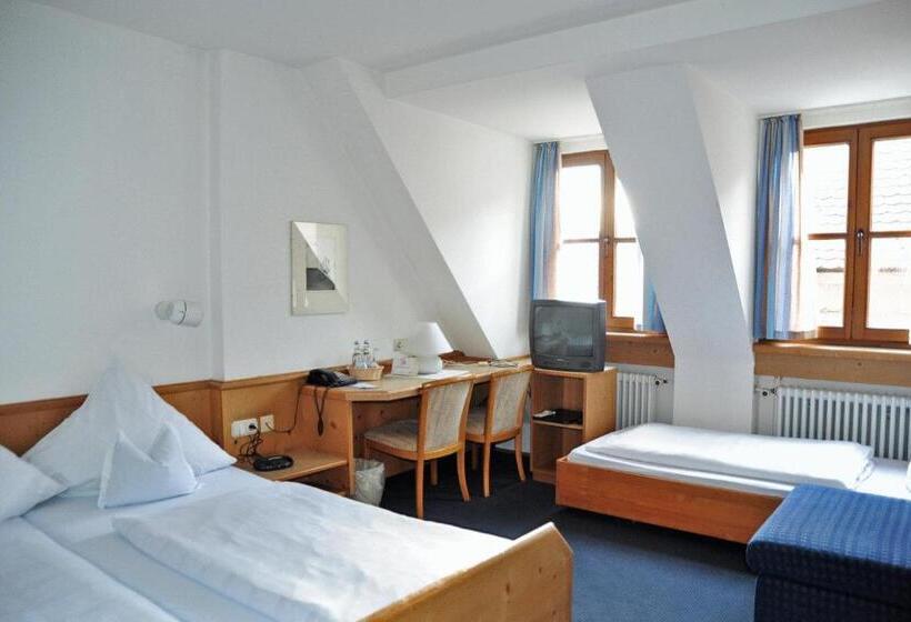 Семейный Номер, Gasthof Traubenbrau