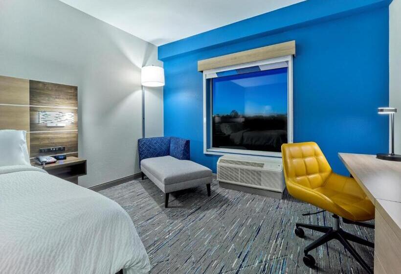 장애인을 위한 킹사이즈 침대 스탠다드 룸, Holiday Inn Express   Huntsville Space Center, An Ihg