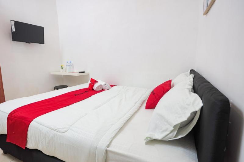 Номер Стандарт, Reddoorz Near Plaza Araya Malang
