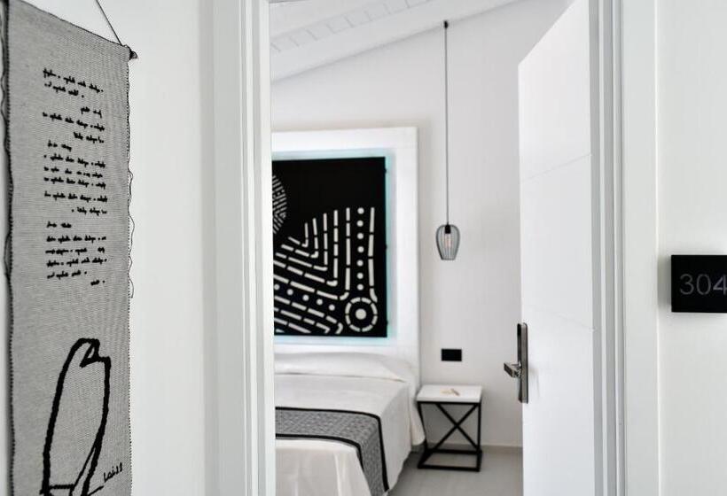 اتاق لوکس با تخت بزرگ, Cara A Bentu   Charming Rooms
