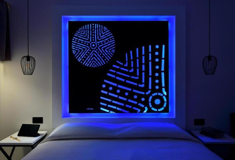 اتاق خانوادگی با چشم‌انداز باغ, Cara A Bentu   Charming Rooms