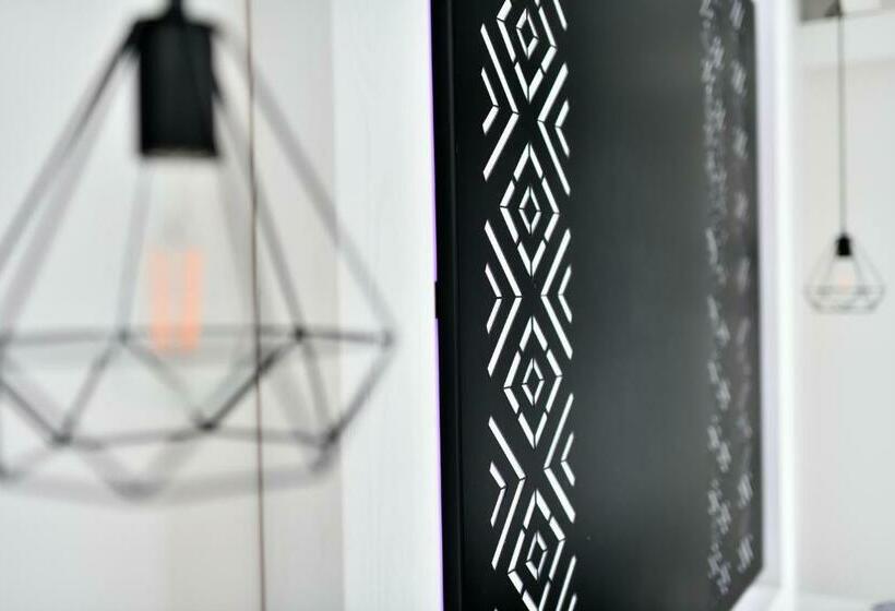 اتاق لوکس با تخت بزرگ, Cara A Bentu   Charming Rooms