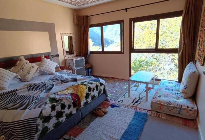 Полулюкс Вид на Горы, Riad Otos Views