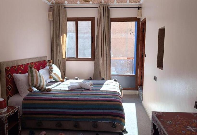 Номер Стандарт, Riad Otos Views