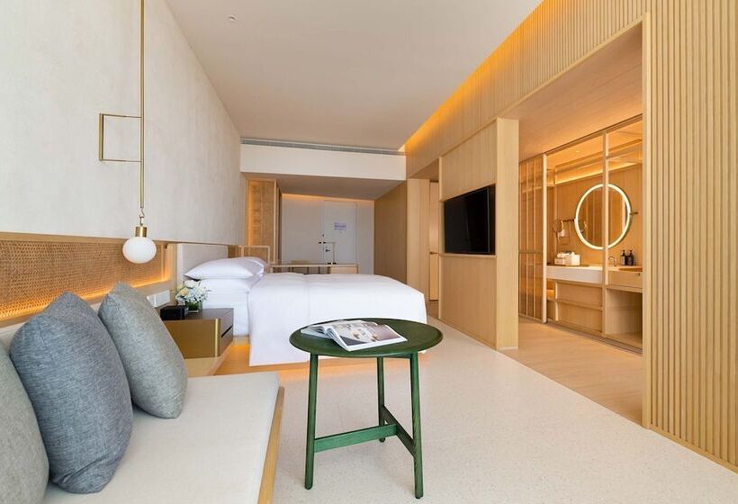 Номер Deluxe с Балконом, The Taikang Sanya, A Tribute Portfolio Resort