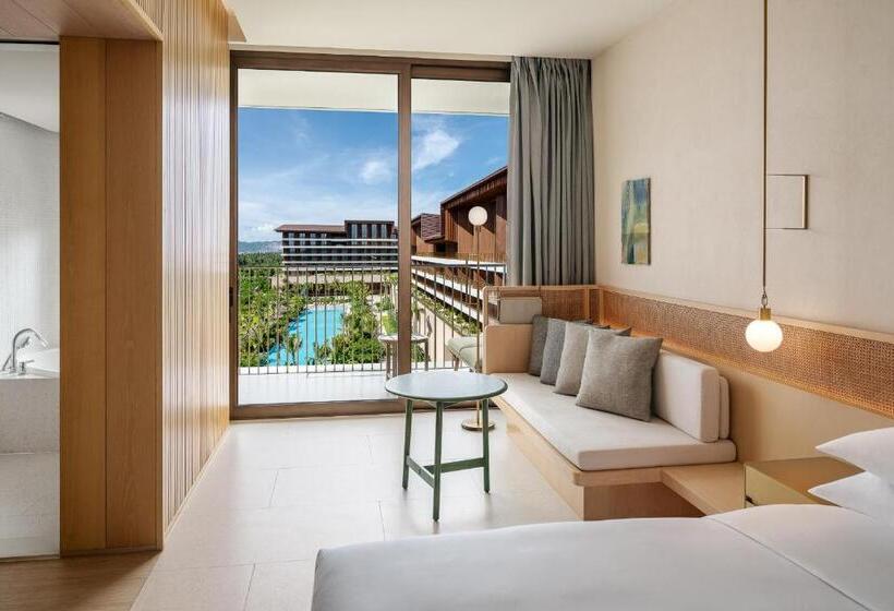 Номер Deluxe с Балконом, The Taikang Sanya, A Tribute Portfolio Resort